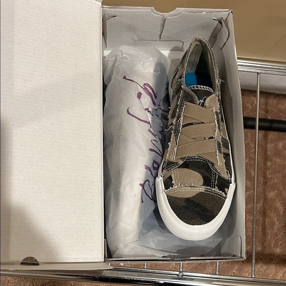 Womens Blowfish Tan and Black Camouflage Sneakers
